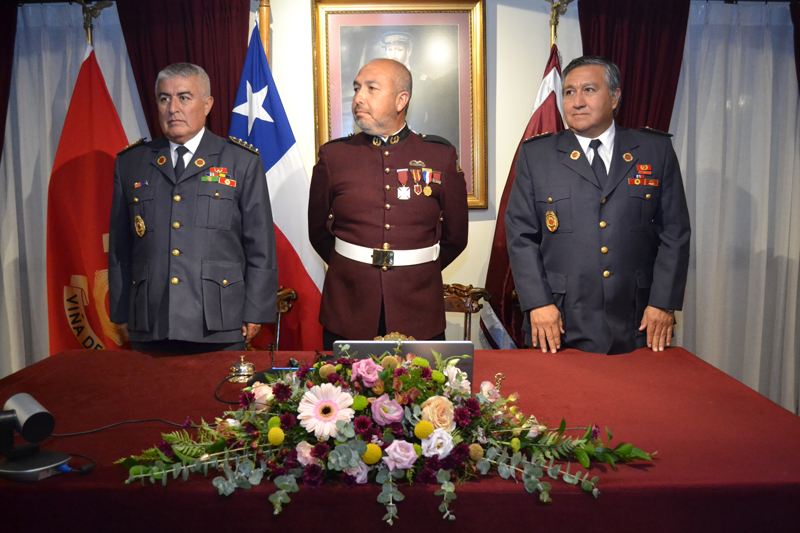 Vicesuperintendente acompaña a la Primera Compañía durante la celebración de 110° aniversario de Fundación
